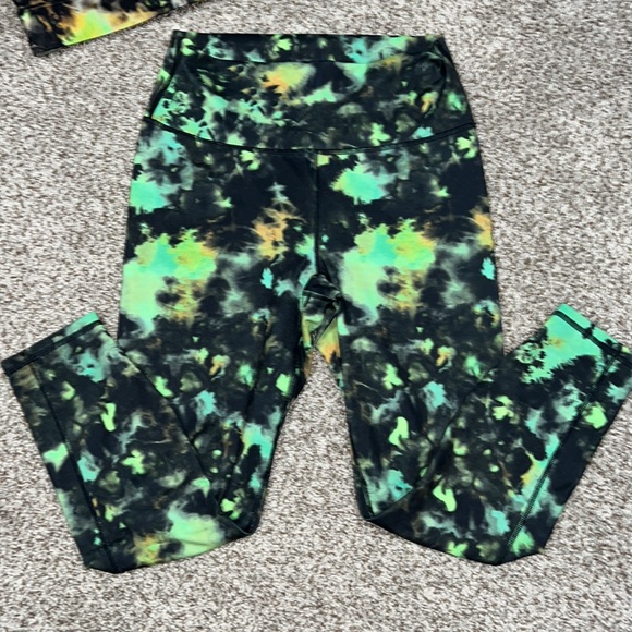 Fabletics - Picture 2 of 5